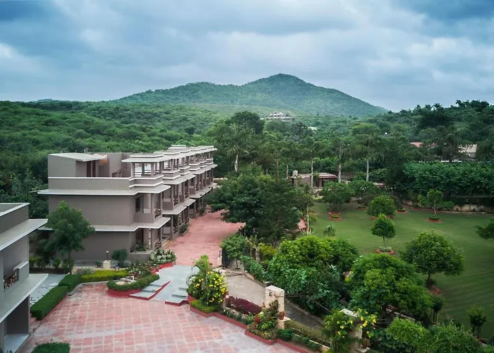 Araliayas Resort & Spa
