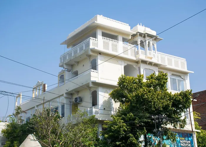 Pushpak Boutique Homestay