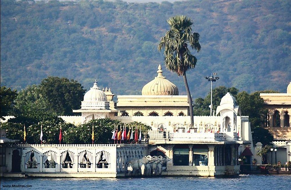 Hotel Jagmandir Island Palace - Grand Heritage 5*