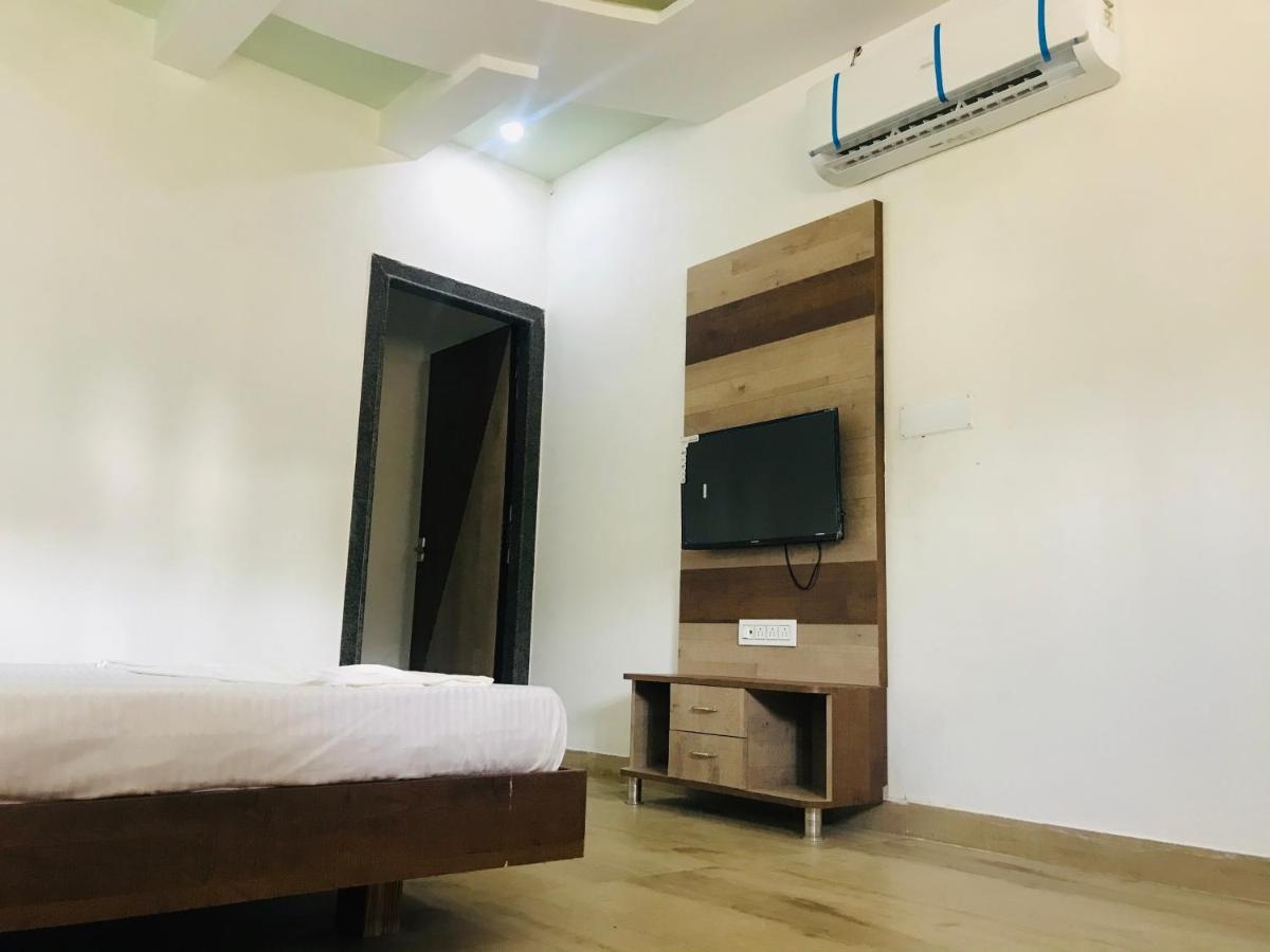 Resort Badam Bagh