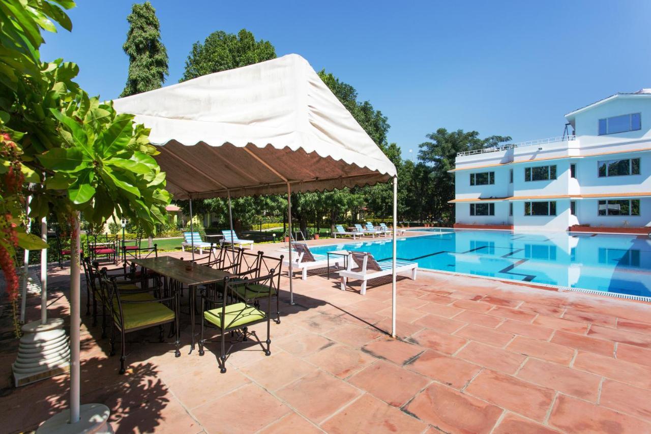 Amantra Shilpi & 3*