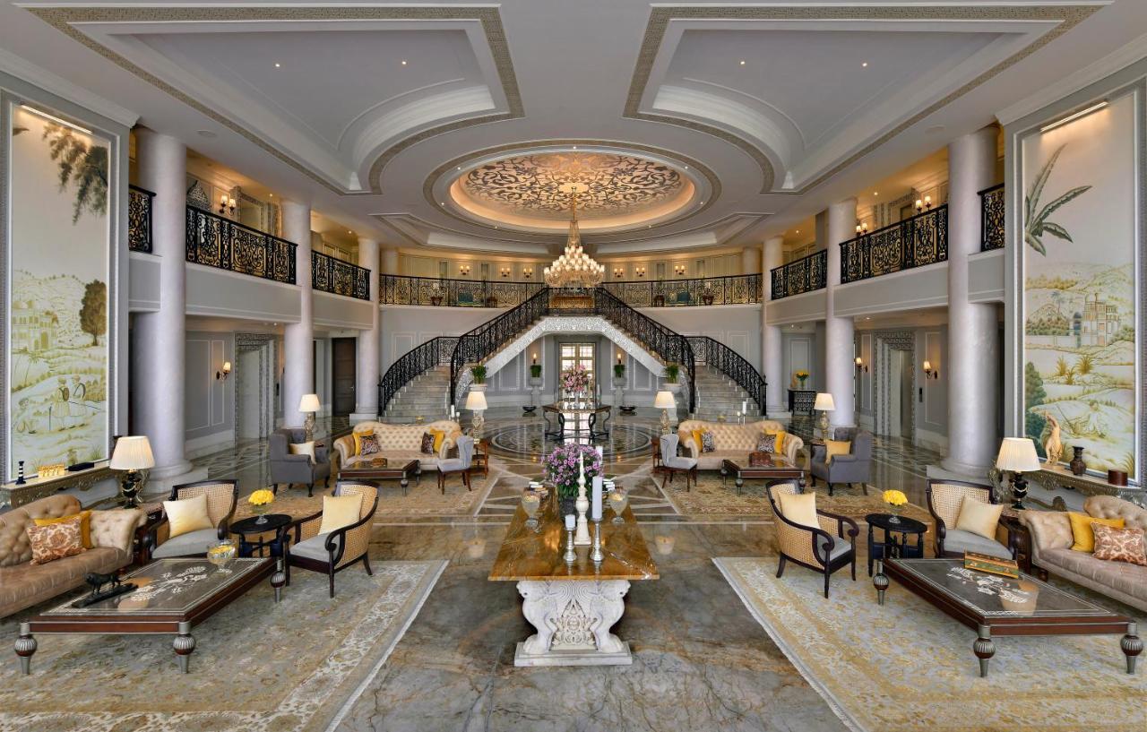 Raffles Resort 5*