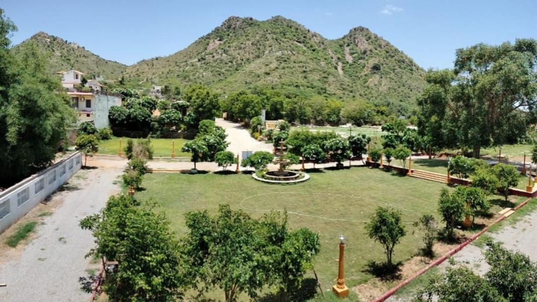 Udai Valley Resort And Spa 4*