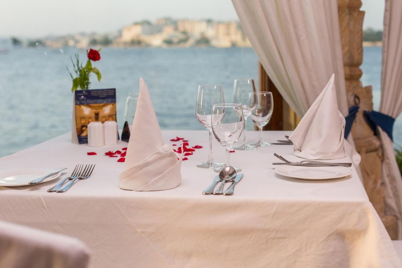 Jagmandir Island Palace - Grand Heritage 5* Udaipur