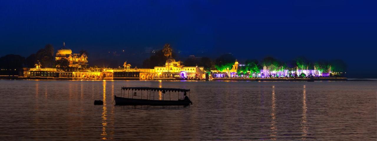 Jagmandir Island Palace - Grand Heritage 5*