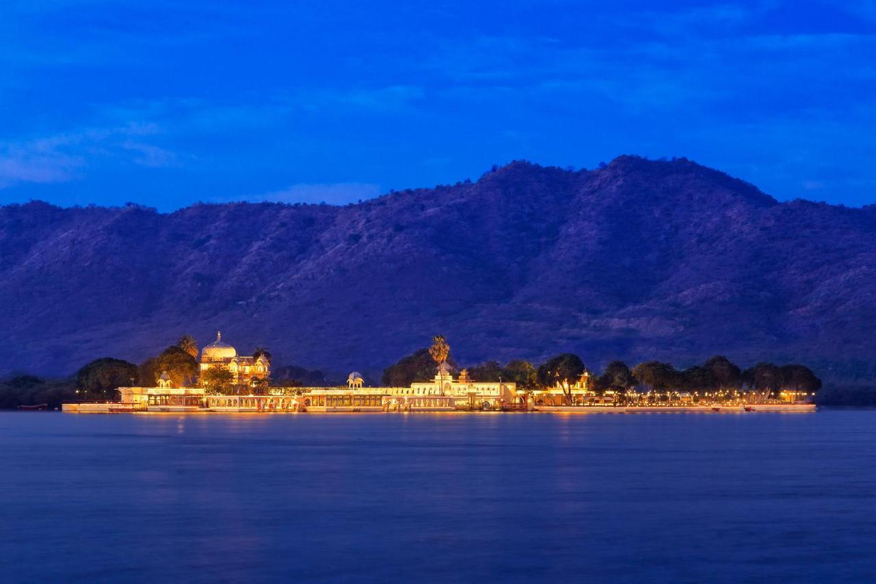 Hotel Jagmandir Island Palace - Grand Heritage Udaipur