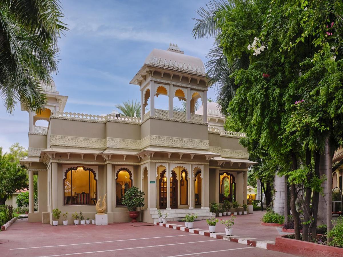 Juesta Rajputana & Convention Centre, 5* Udaipur