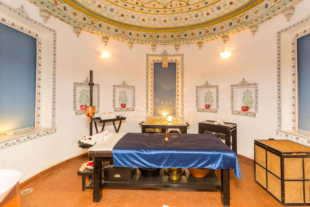 Jagmandir Island Palace - Grand Heritage 5*