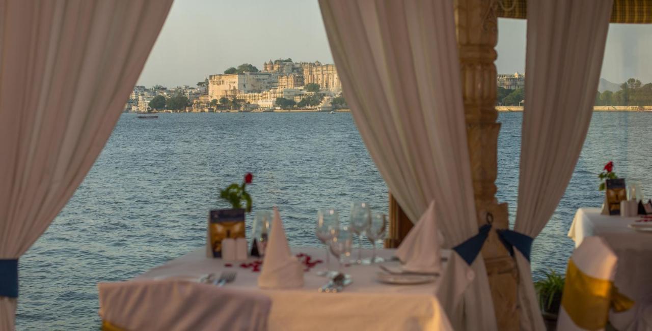 Jagmandir Island Palace - Grand Heritage Hotel Udaipur
