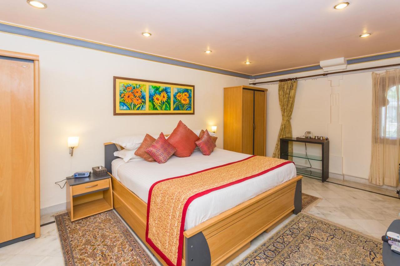 Hotel Jagmandir Island Palace - Grand Heritage Udaipur