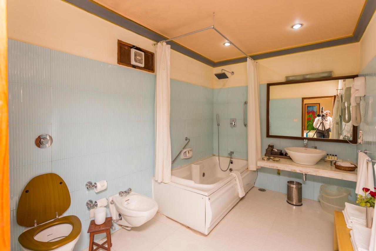 Jagmandir Island Palace - Grand Heritage 5* Udaipur