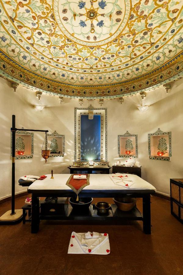 Jagmandir Island Palace - Grand Heritage 5*