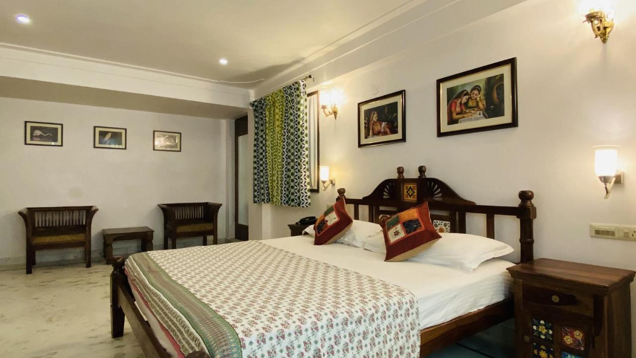 Bed & Breakfast Kotra Haveli A Boutique By Pichola Udaipur