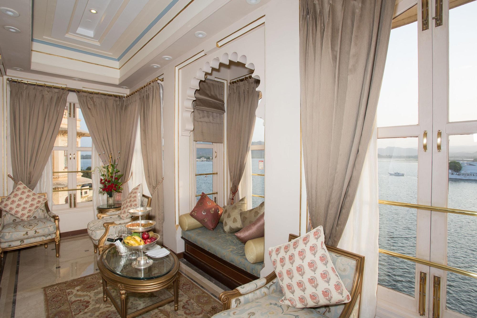 Hotel Taj Fateh Prakash Palace 5*