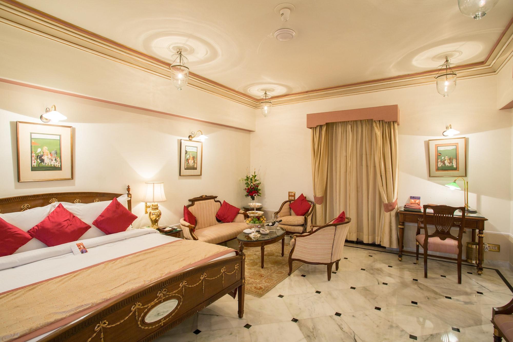 Hotel Taj Fateh Prakash Palace 5*
