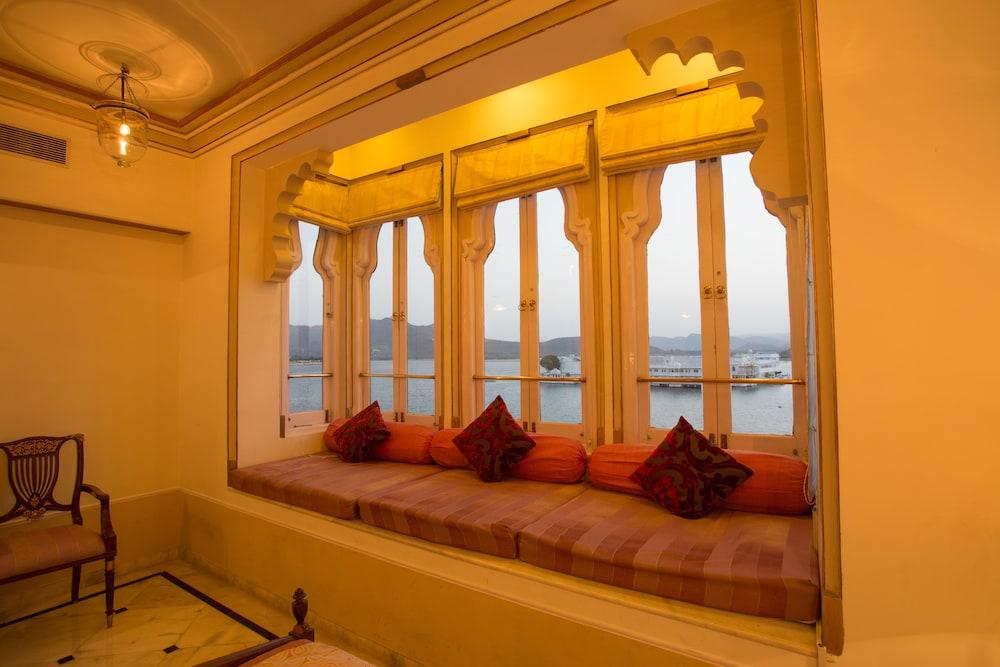 Taj Fateh Prakash Palace 5*