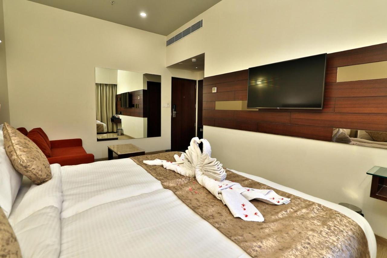 Seasons Park Hotel Udaipur