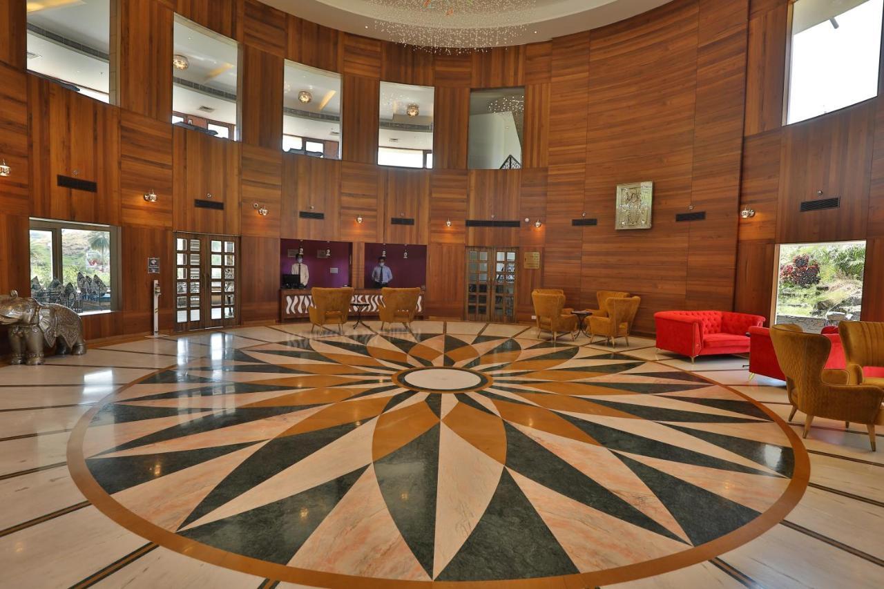 Seasons Park Hotel Udaipur