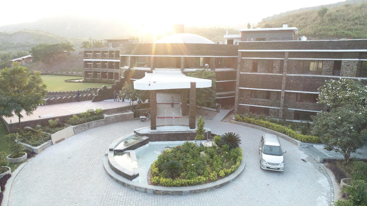 Hotel Seasons Park