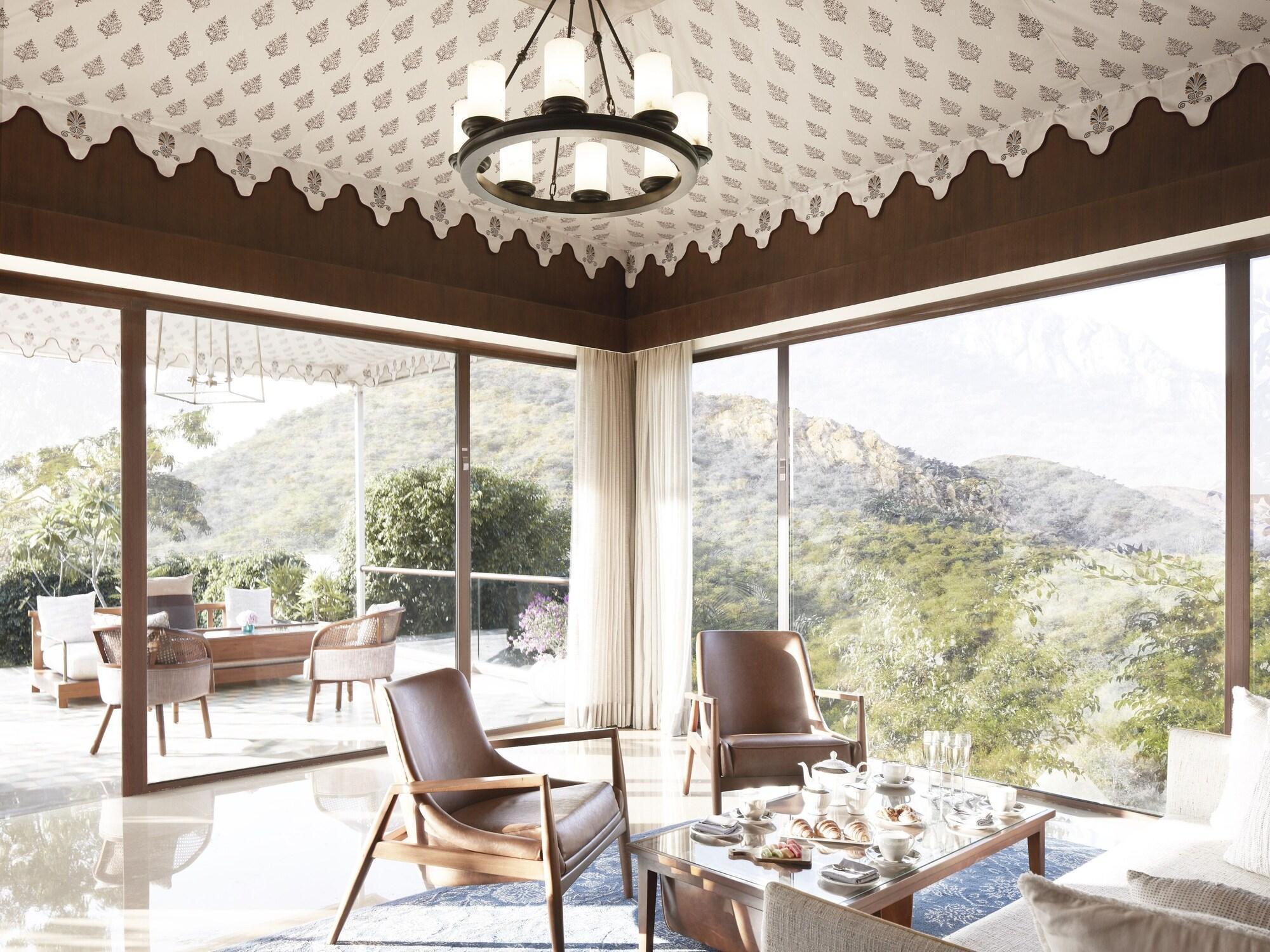 Hotel Taj Aravali & Udaipur