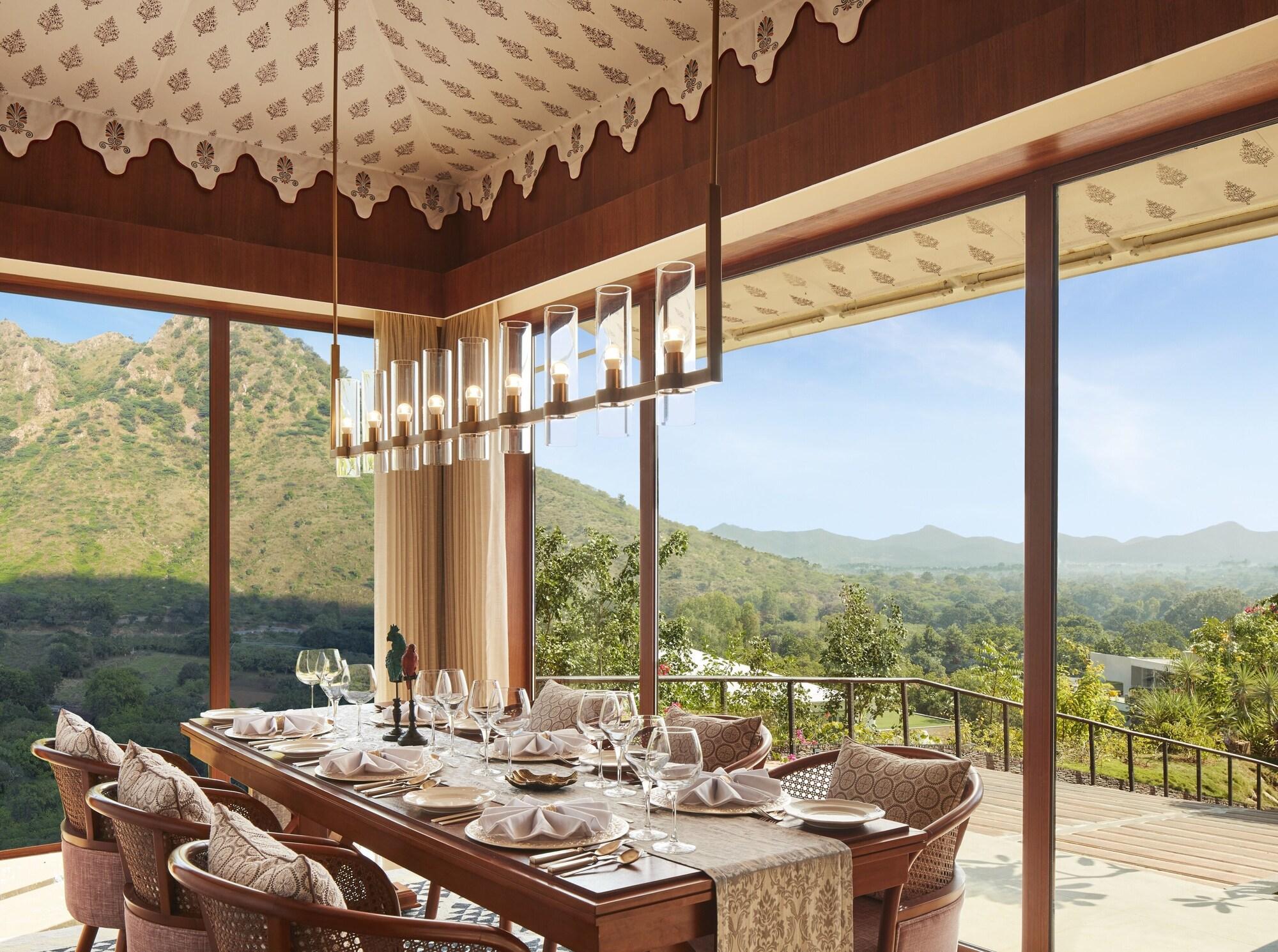 Taj Aravali & Hotel Udaipur