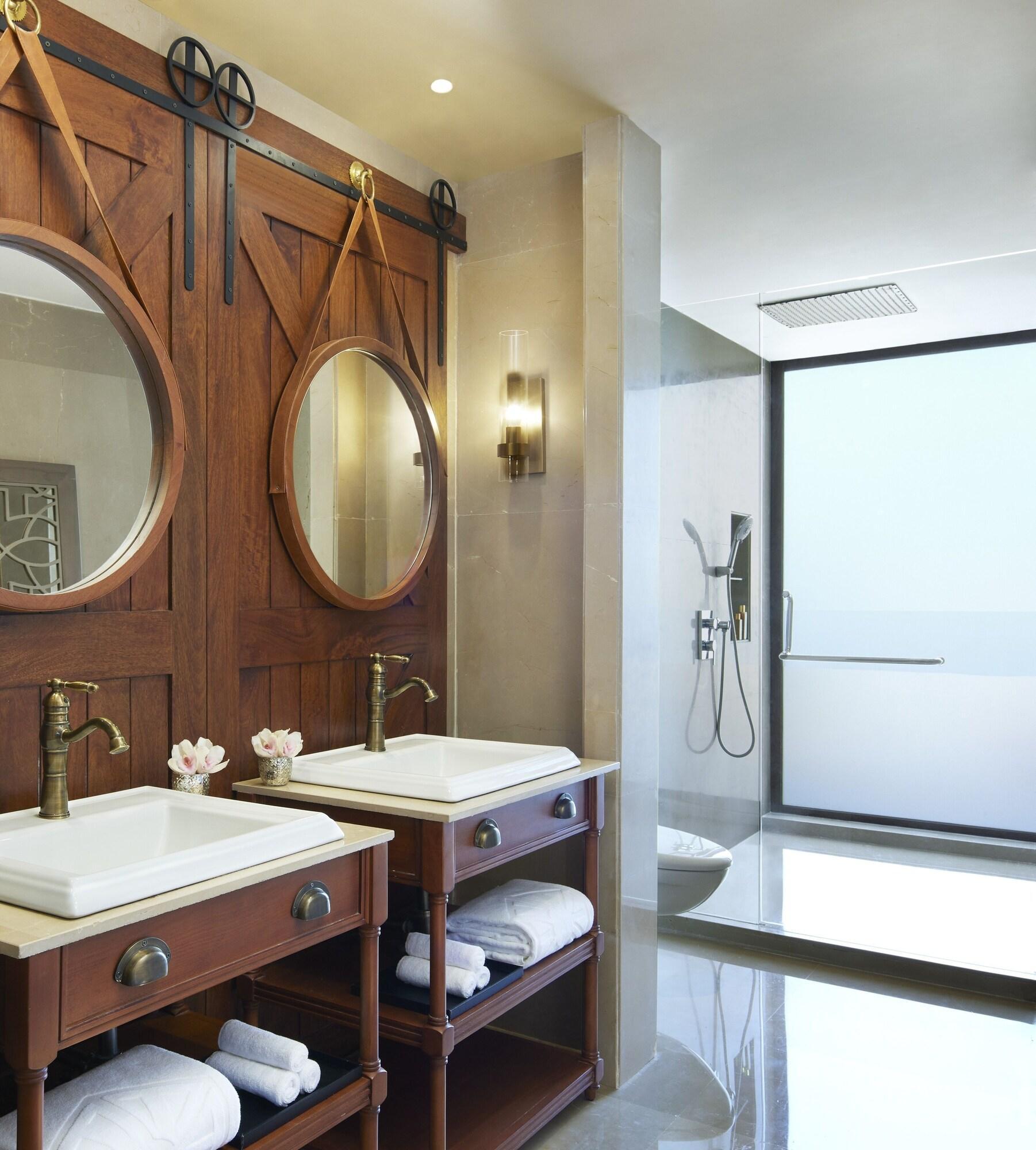 Hotel Taj Aravali &