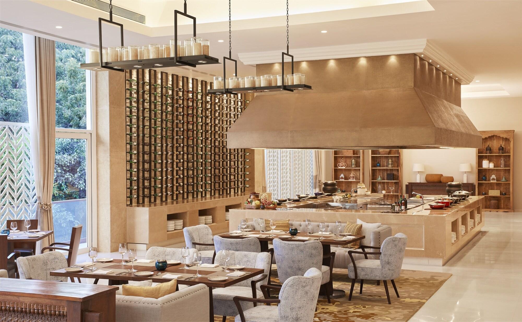 Hotel Taj Aravali &