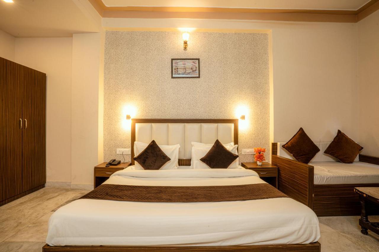Hotel Tripli 3*