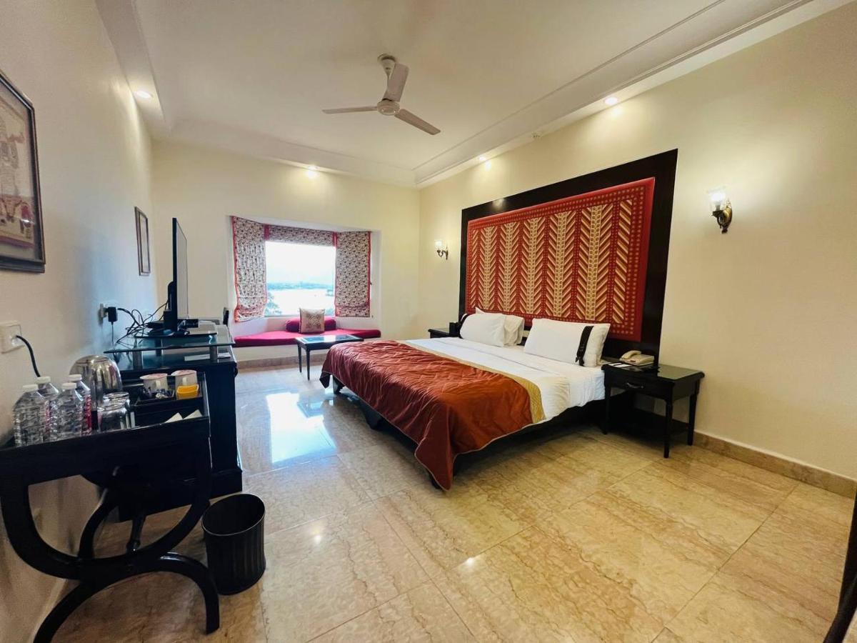 Hotel The Lalit Laxmi Palace