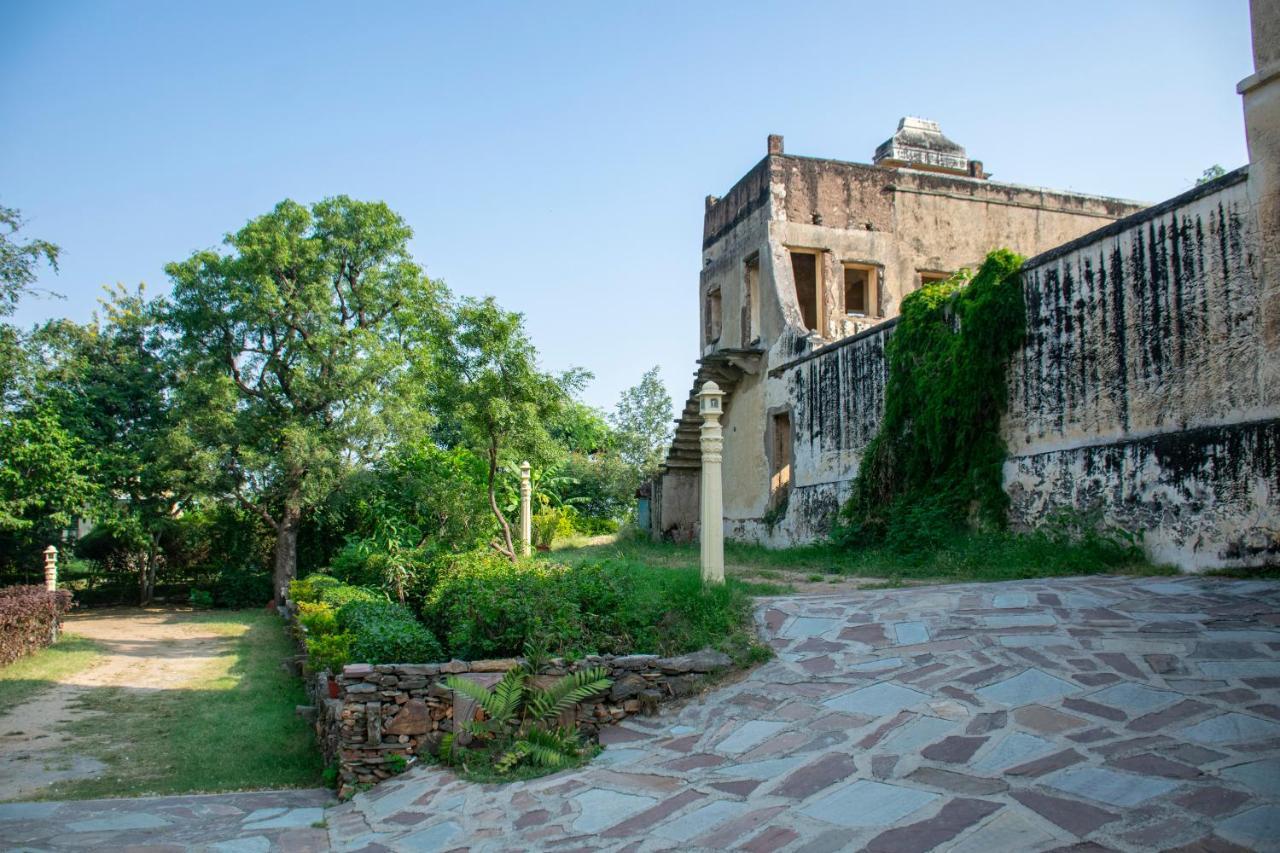 Homestay Titardi Garh- 18th Century Castle