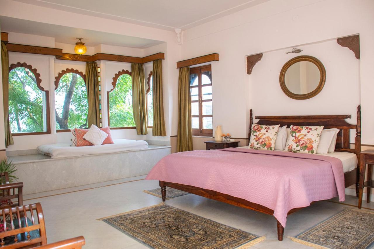 Titardi Garh- 18th Century Castle Homestay *