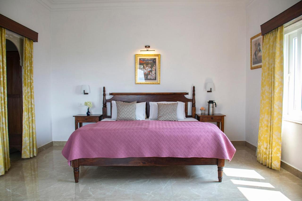 Titardi Garh- 18th Century Castle Homestay *