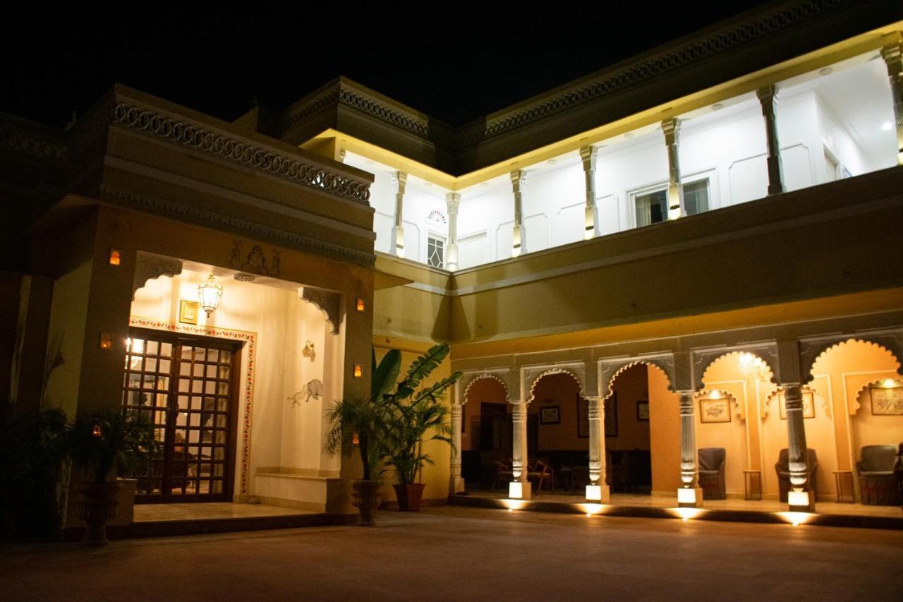Titardi Garh- 18th Century Castle Homestay *
