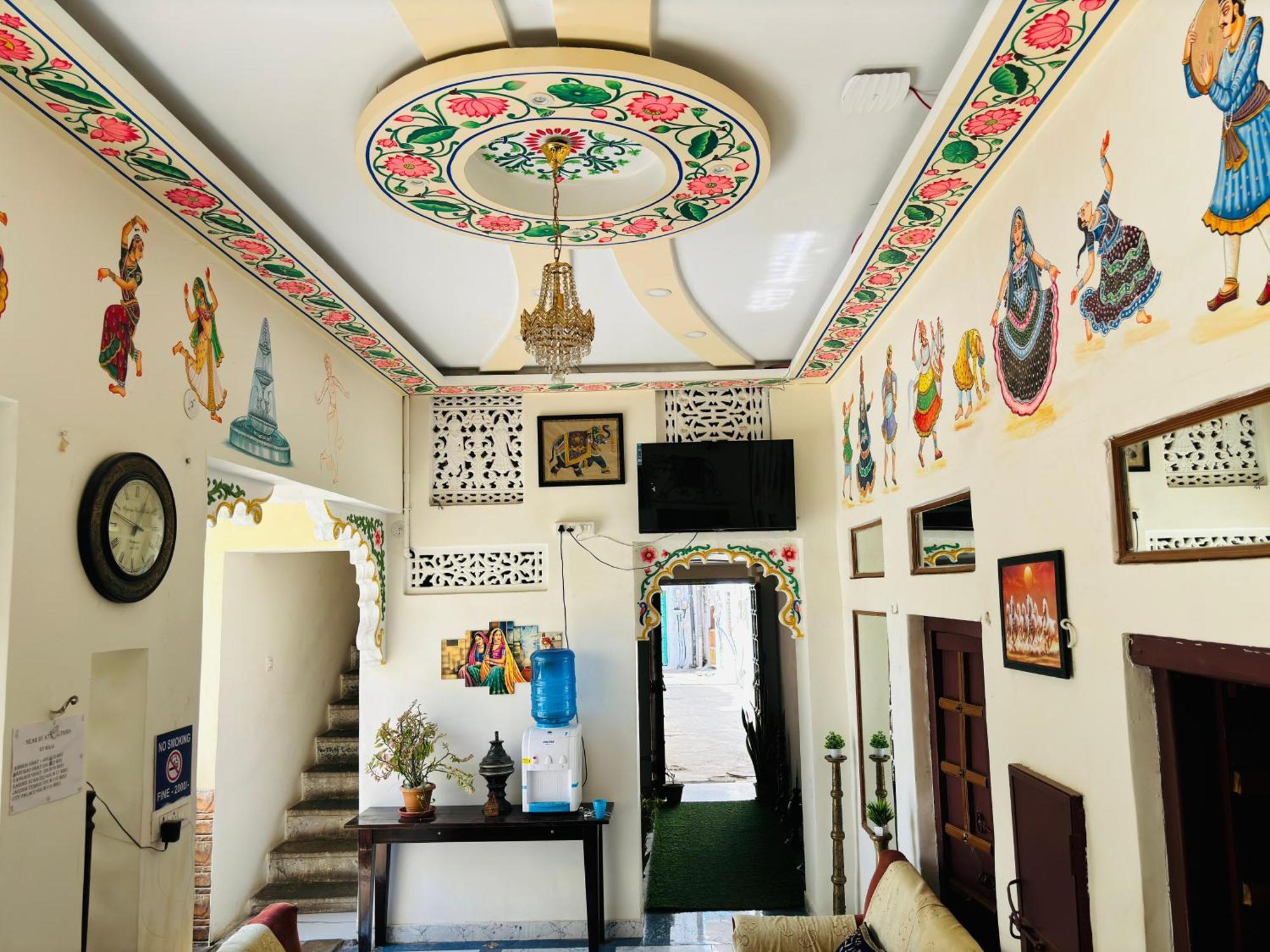 Ushaan Haveli 5*