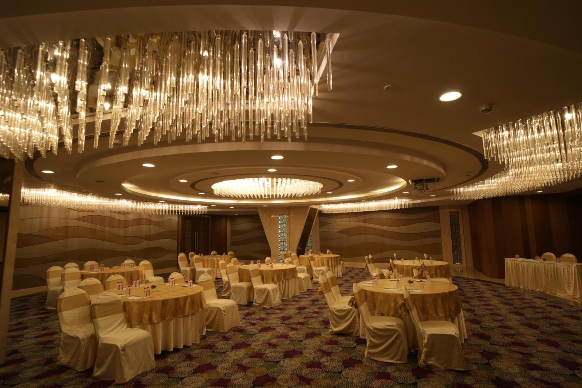 Radisson 4*