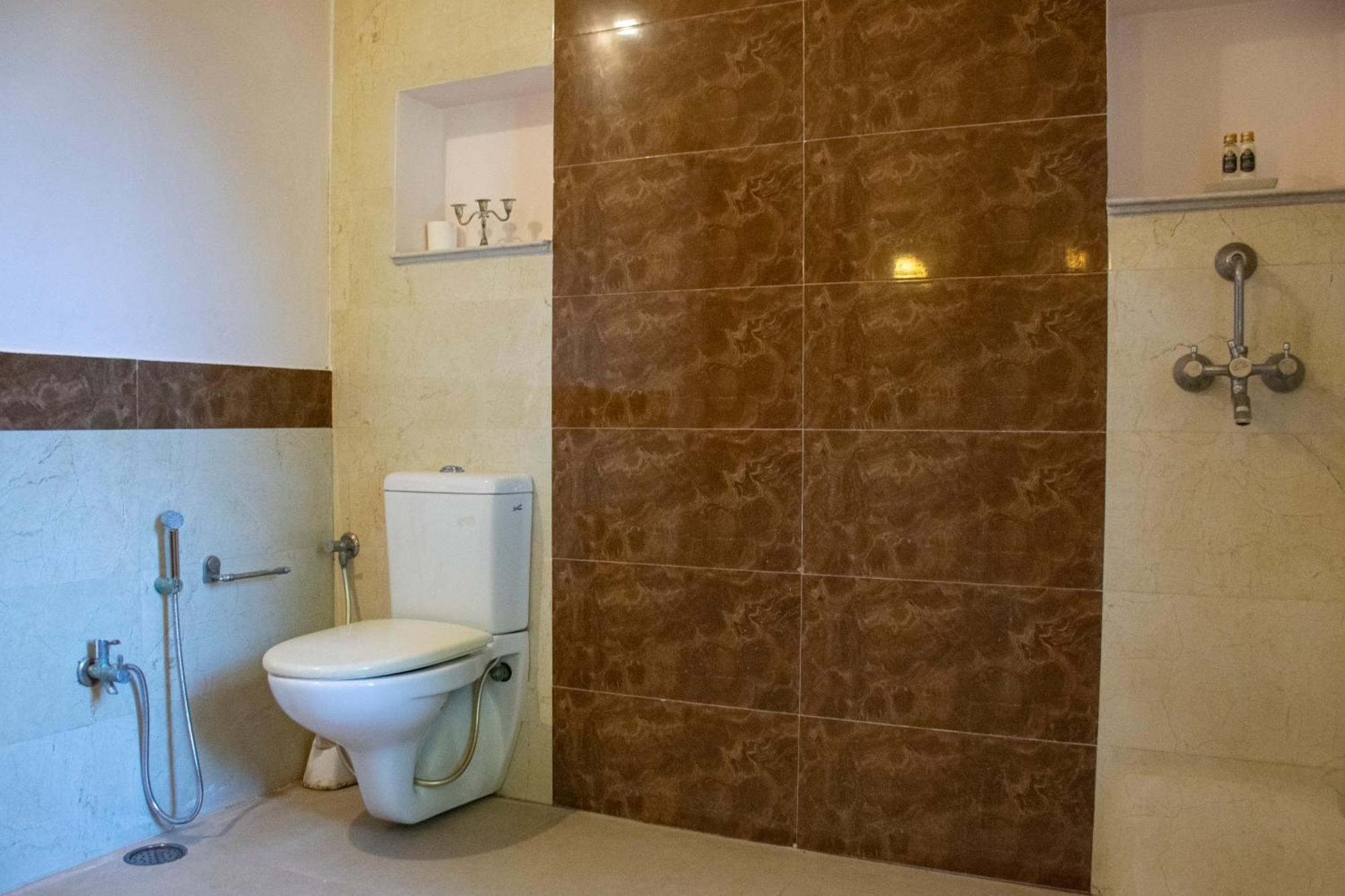 Homestay Titardi Garh- 18th Century Castle