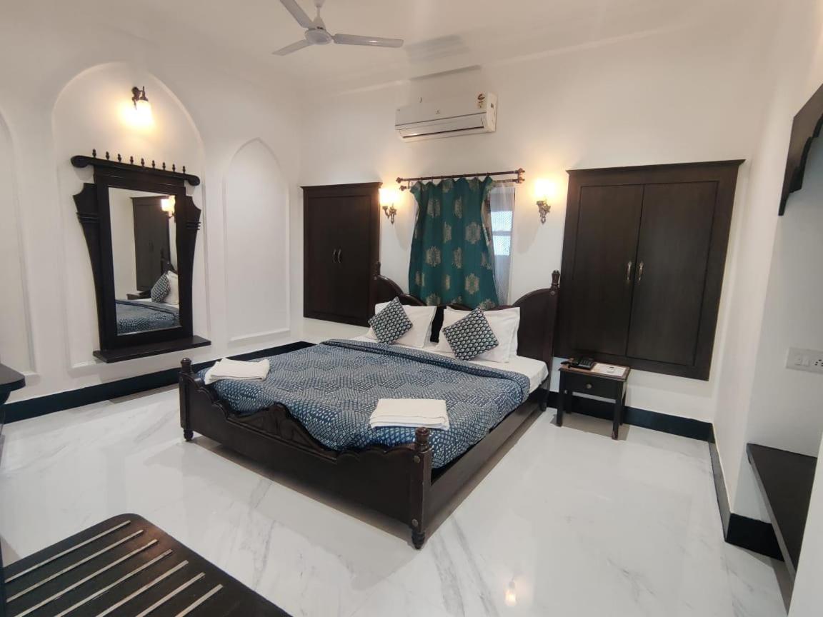 Hotel The Fateh By Le