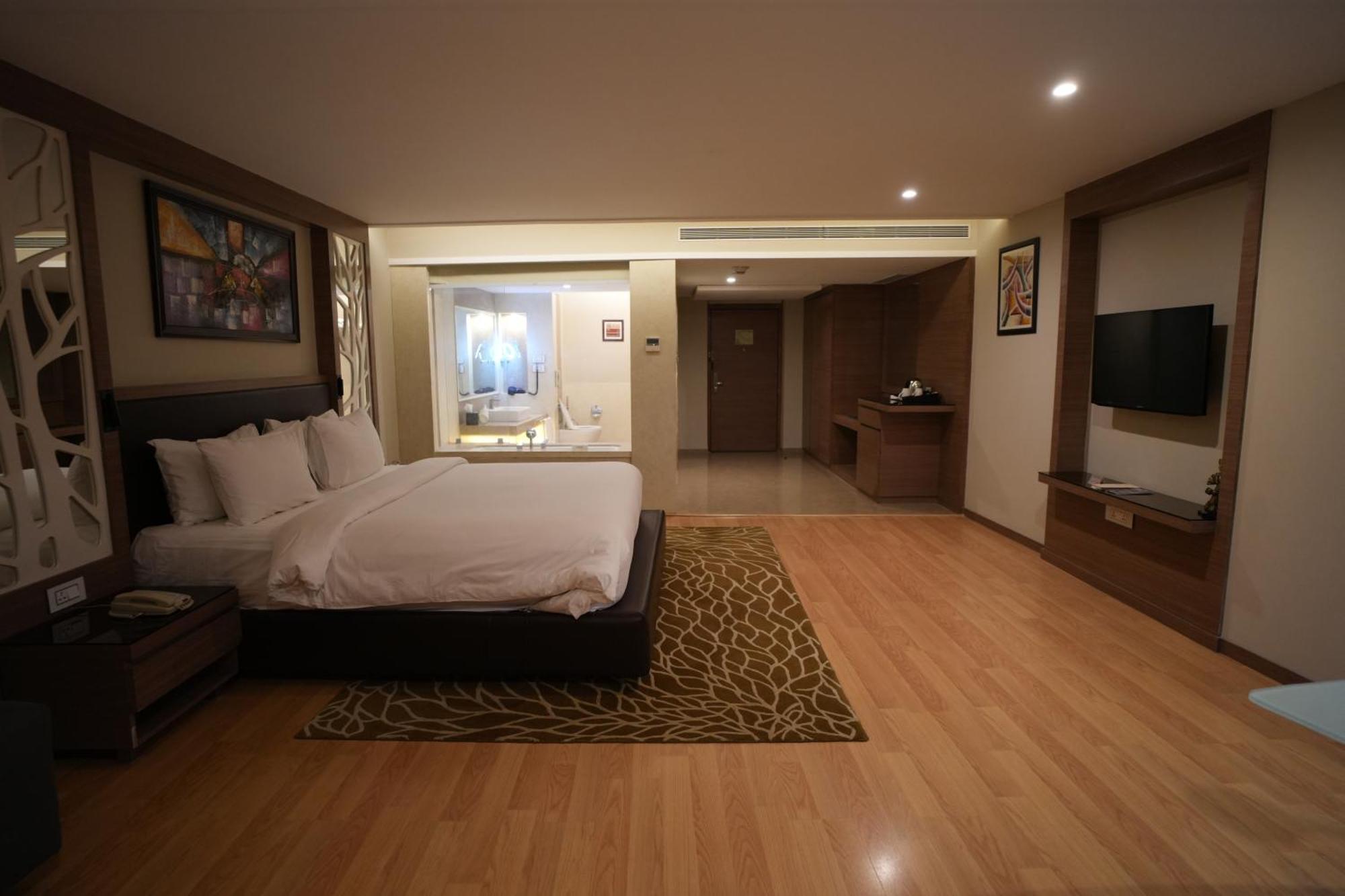 Radisson Hotel 4*
