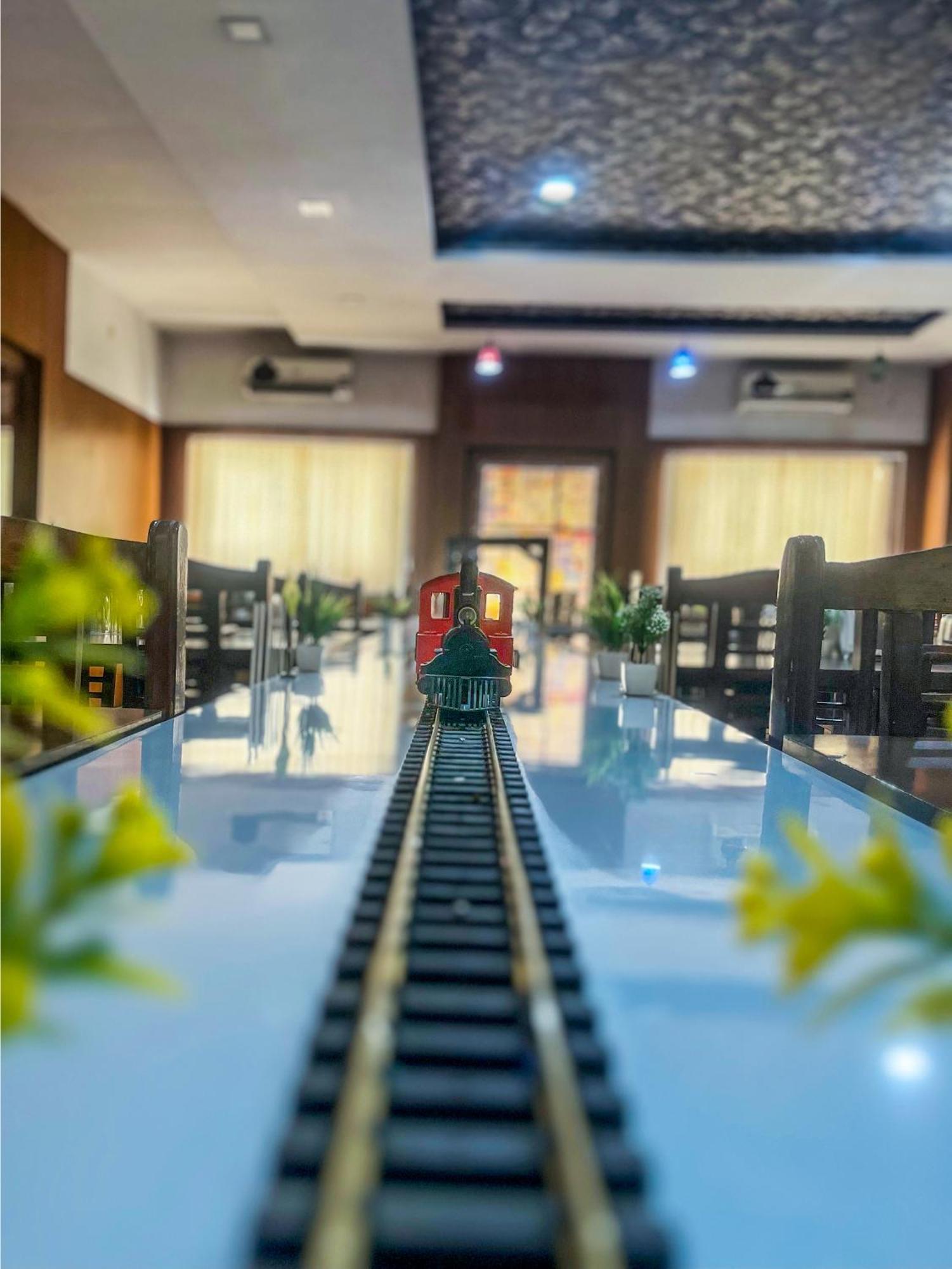 Narayans Leela Hotel