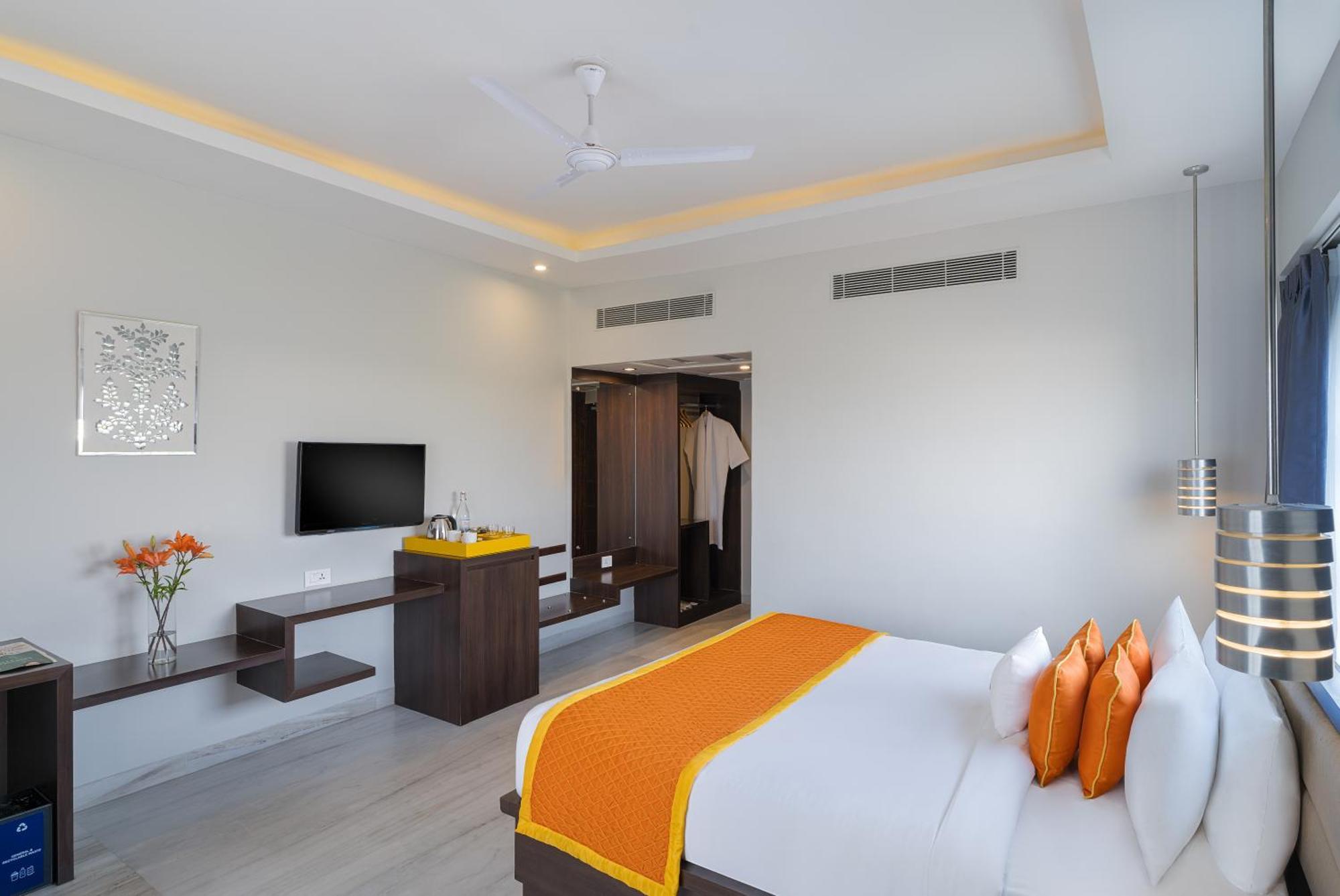 Hotel Zone Connect By The Park,udaipur