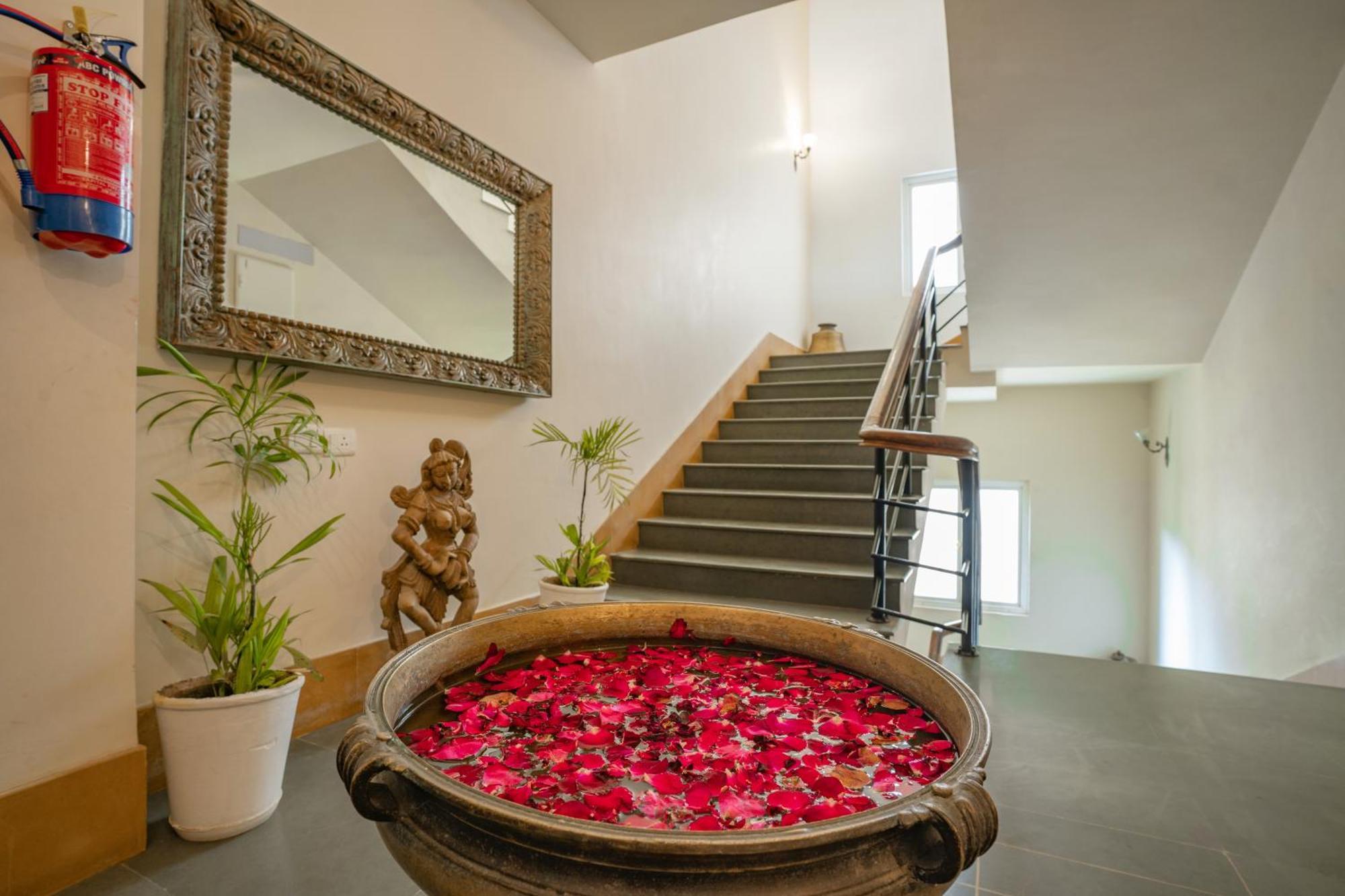 Hotel Tripli Shambhu