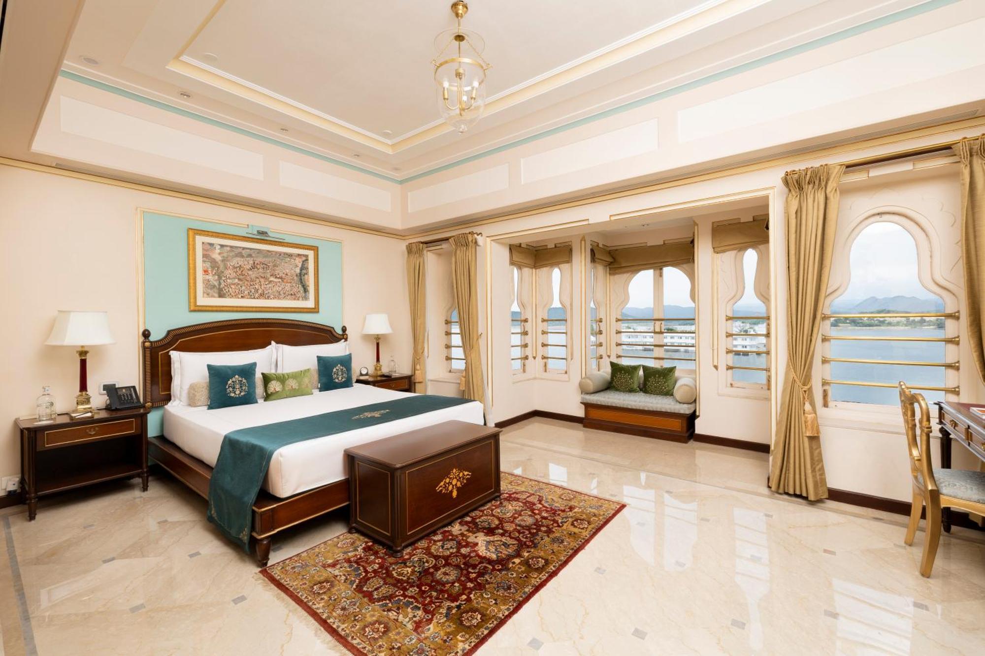 Taj Fateh Prakash Palace 5*