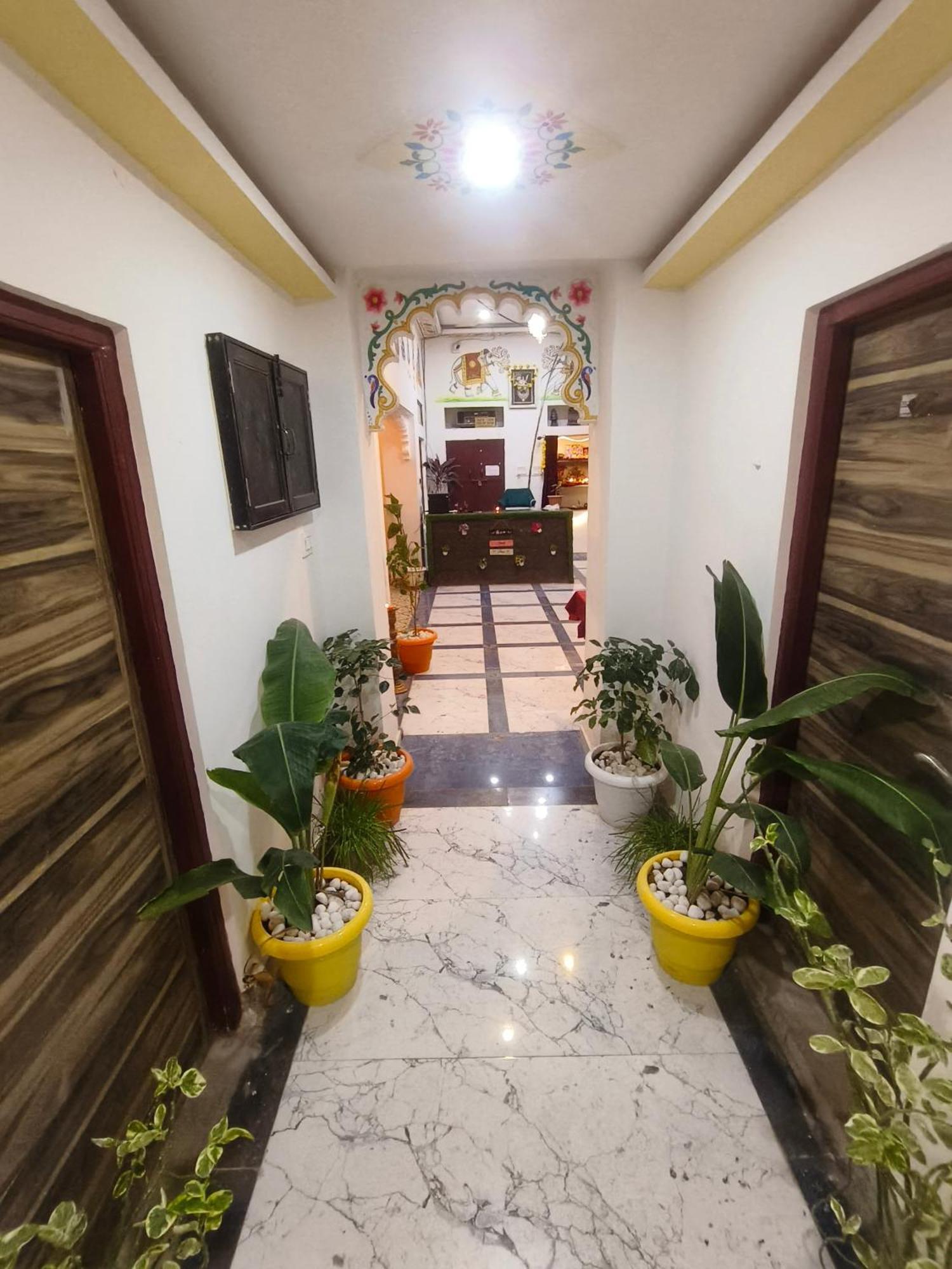 Hotel Ushaan Haveli 5*