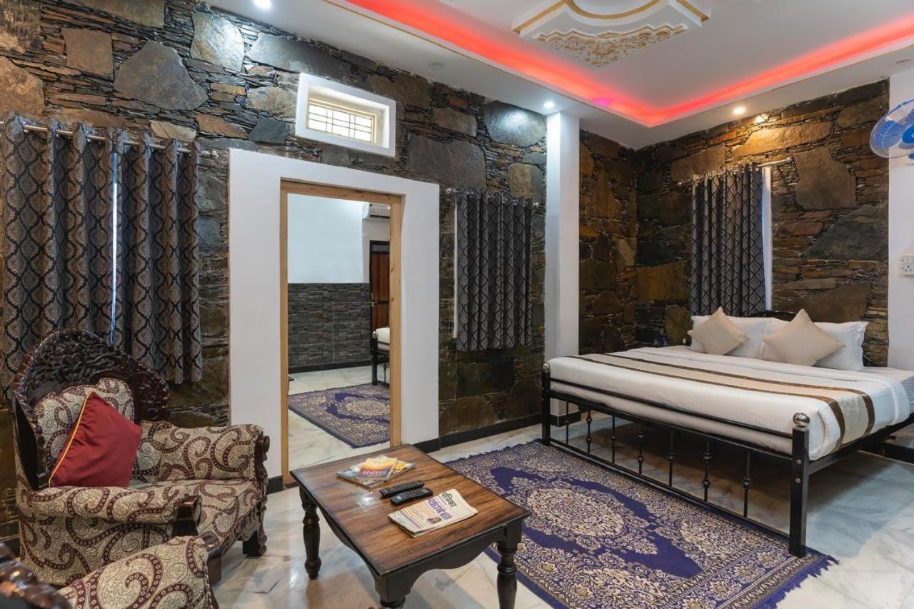 Emperor Palace A Heritage Hotel 3*