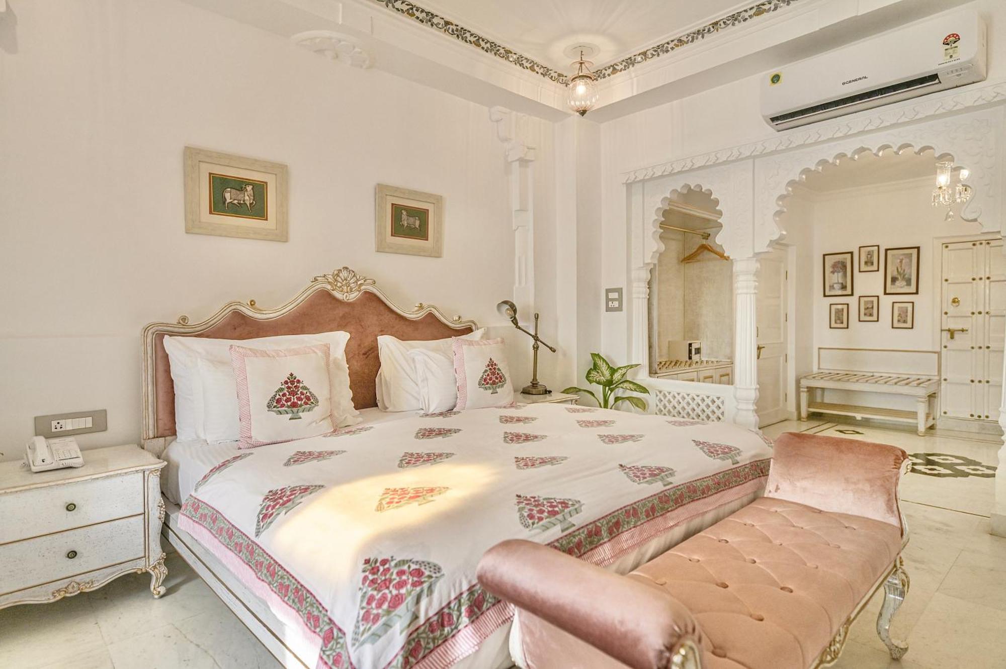 Jagat Niwas Palace Hotel