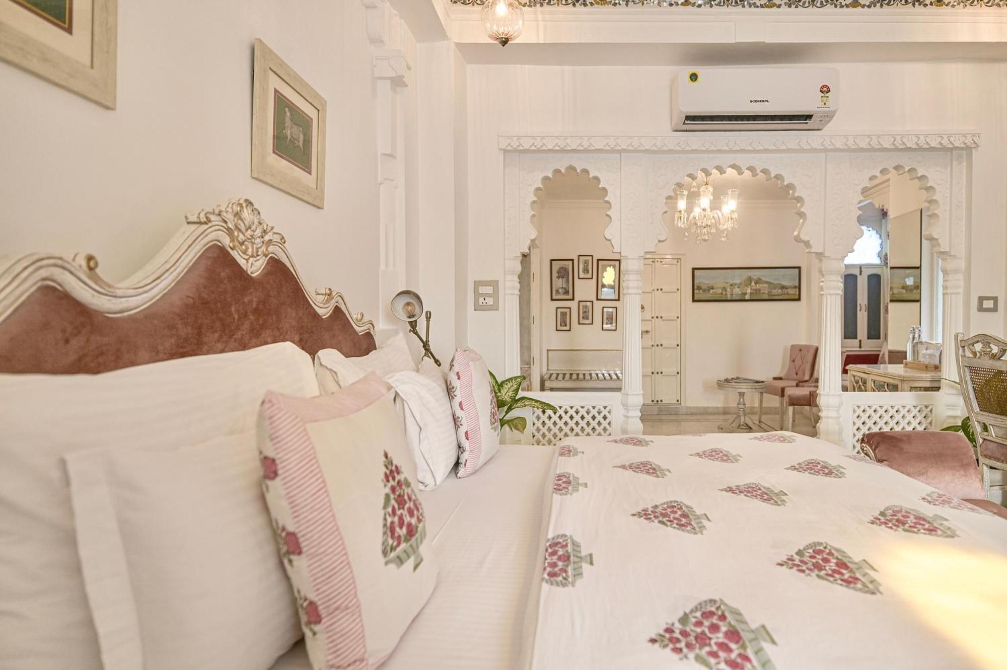 Hotel Jagat Niwas Palace