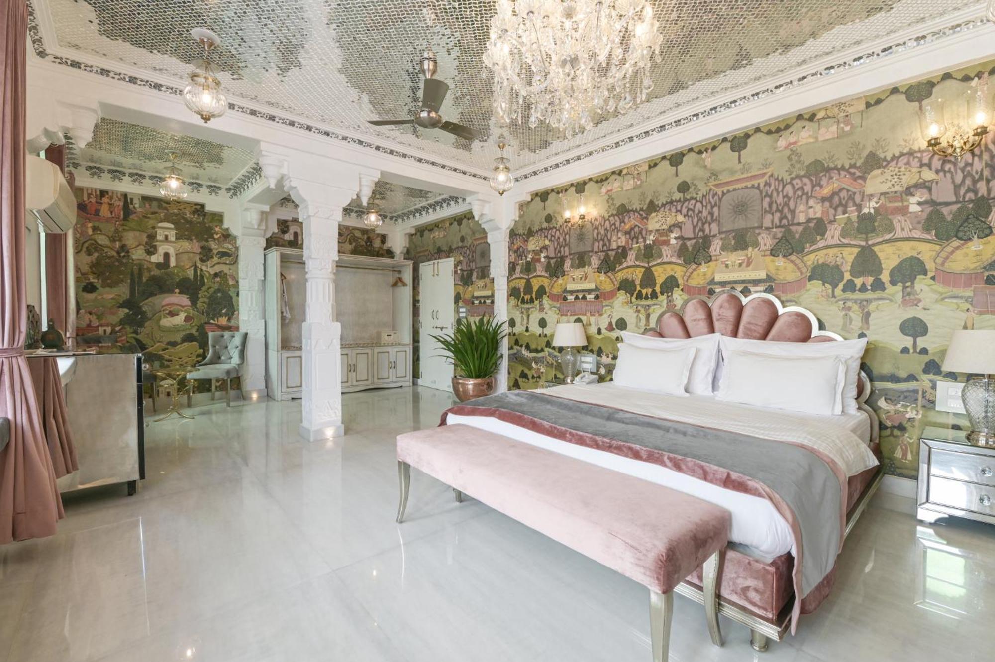 Hotel Jagat Niwas Palace Udaipur