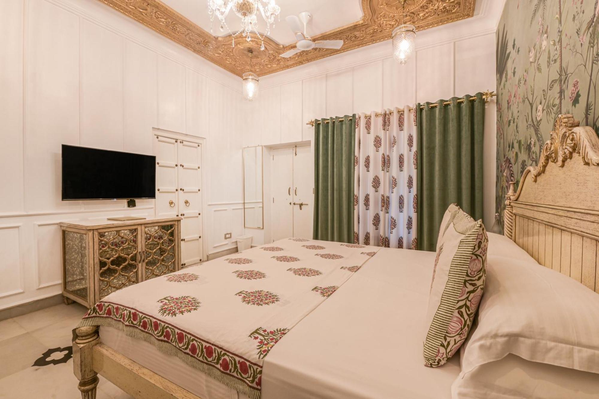 Jagat Niwas Palace Hotel