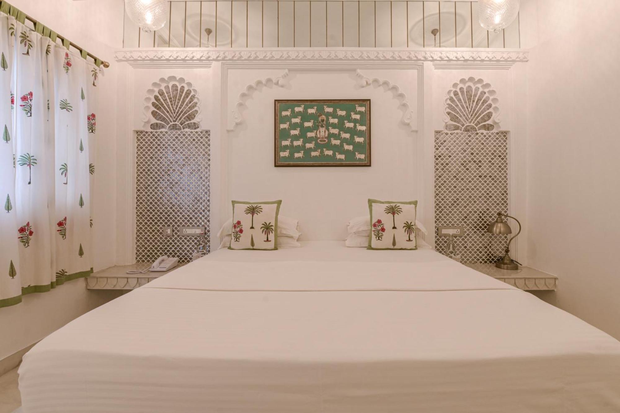 Jagat Niwas Palace