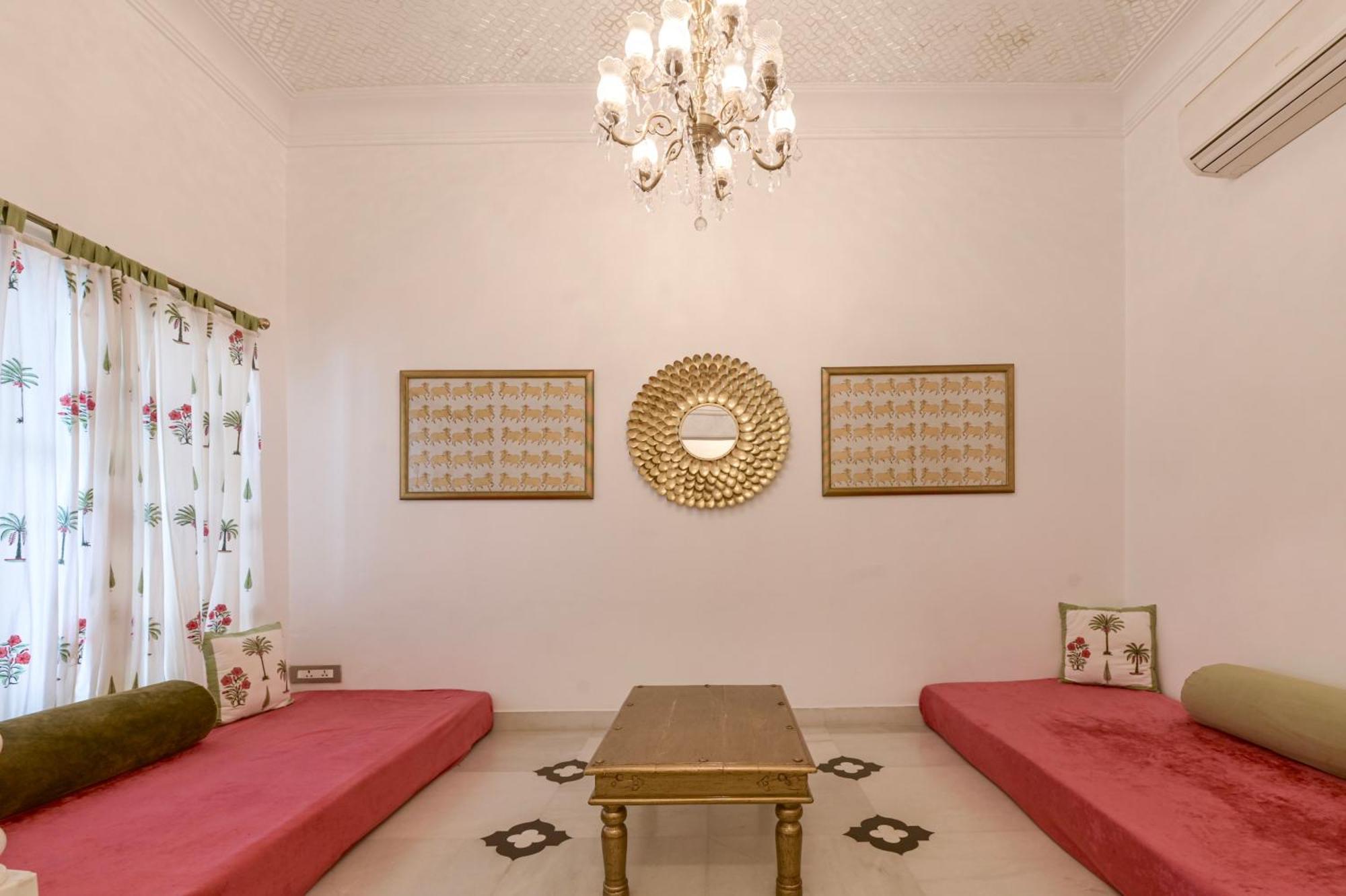 Jagat Niwas Palace Hotel Udaipur